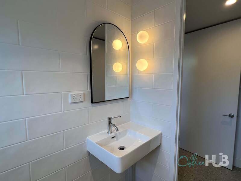 5 Person Sublet Office